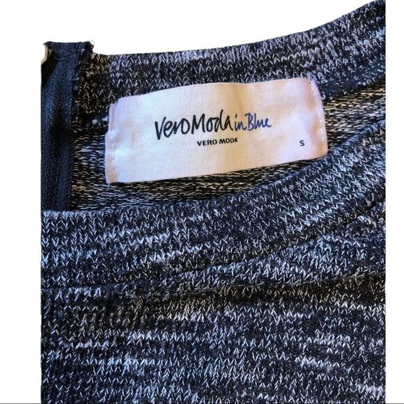 vero Moda in Blue - Grey Heather Sweater with Black Leather Accents. - Picture 4 of 11